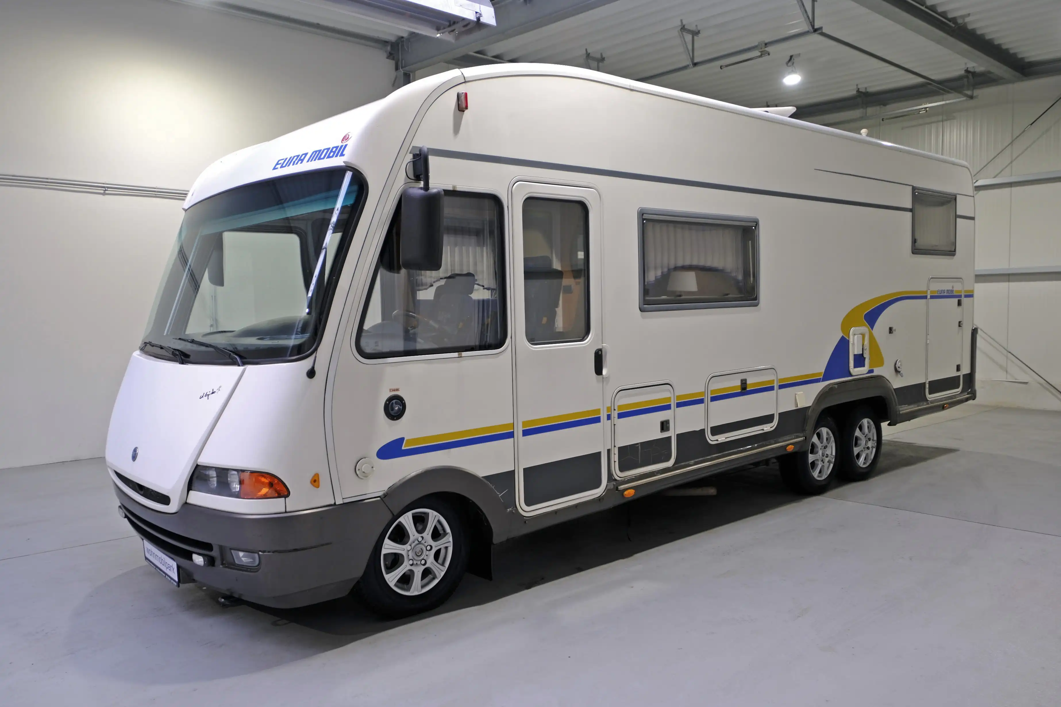 EURAMOBIL I 810 EB - Ansicht 2